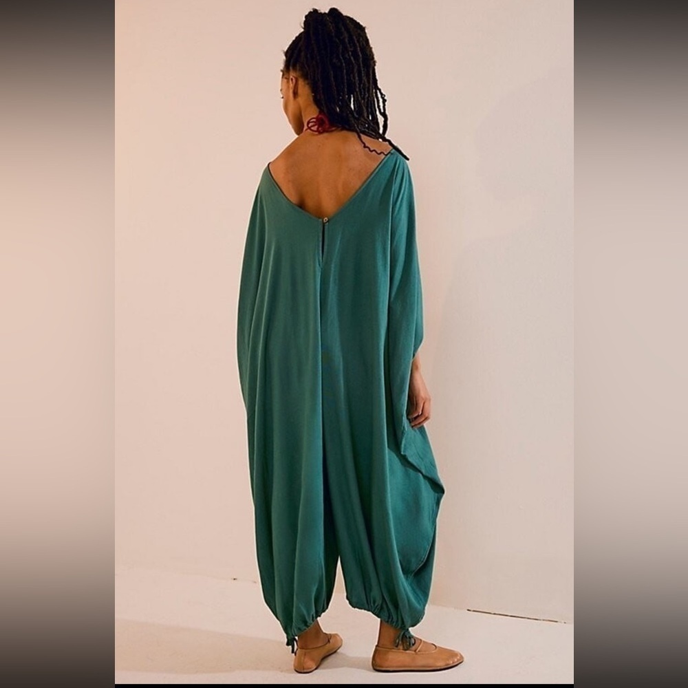 NWOT Free People Milo One-Piece Oversized Dolman Sleeve Linen Viscose Jumpsuit - Picture 2 of 11